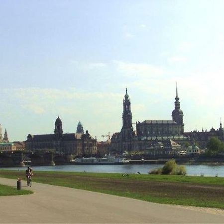 Exklusive Ferienwohnung An Der Elbe Dresden Exterior photo